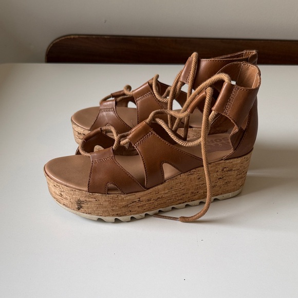 Sorel Brown Leather Lace-Up Wedge Sandals - Picture 5 of 6